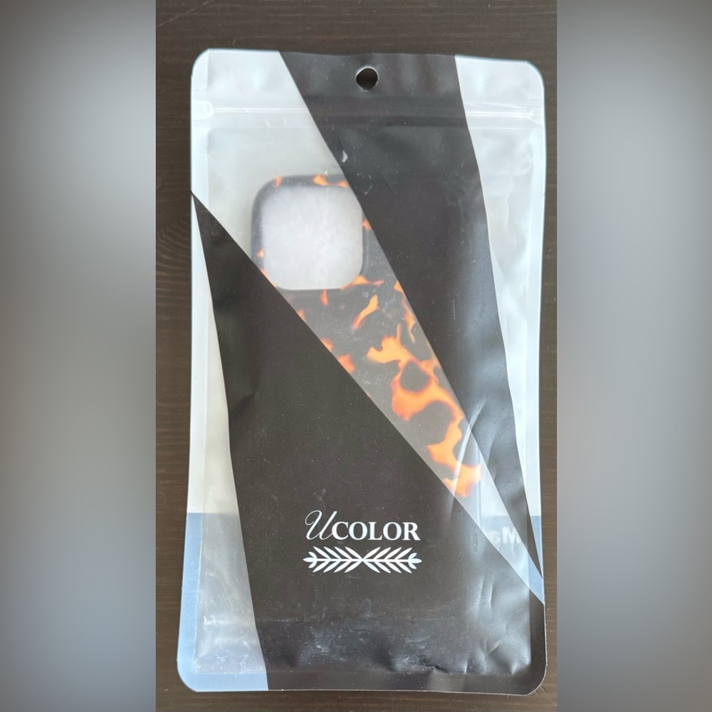 NWT - Ucolor iPhone 15 Pro 6.1 Case
